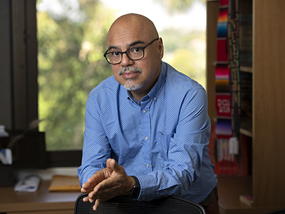 Héctor Tobar